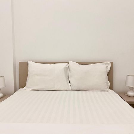 Old Town - Ultra Central Apartment Bucarest Esterno foto