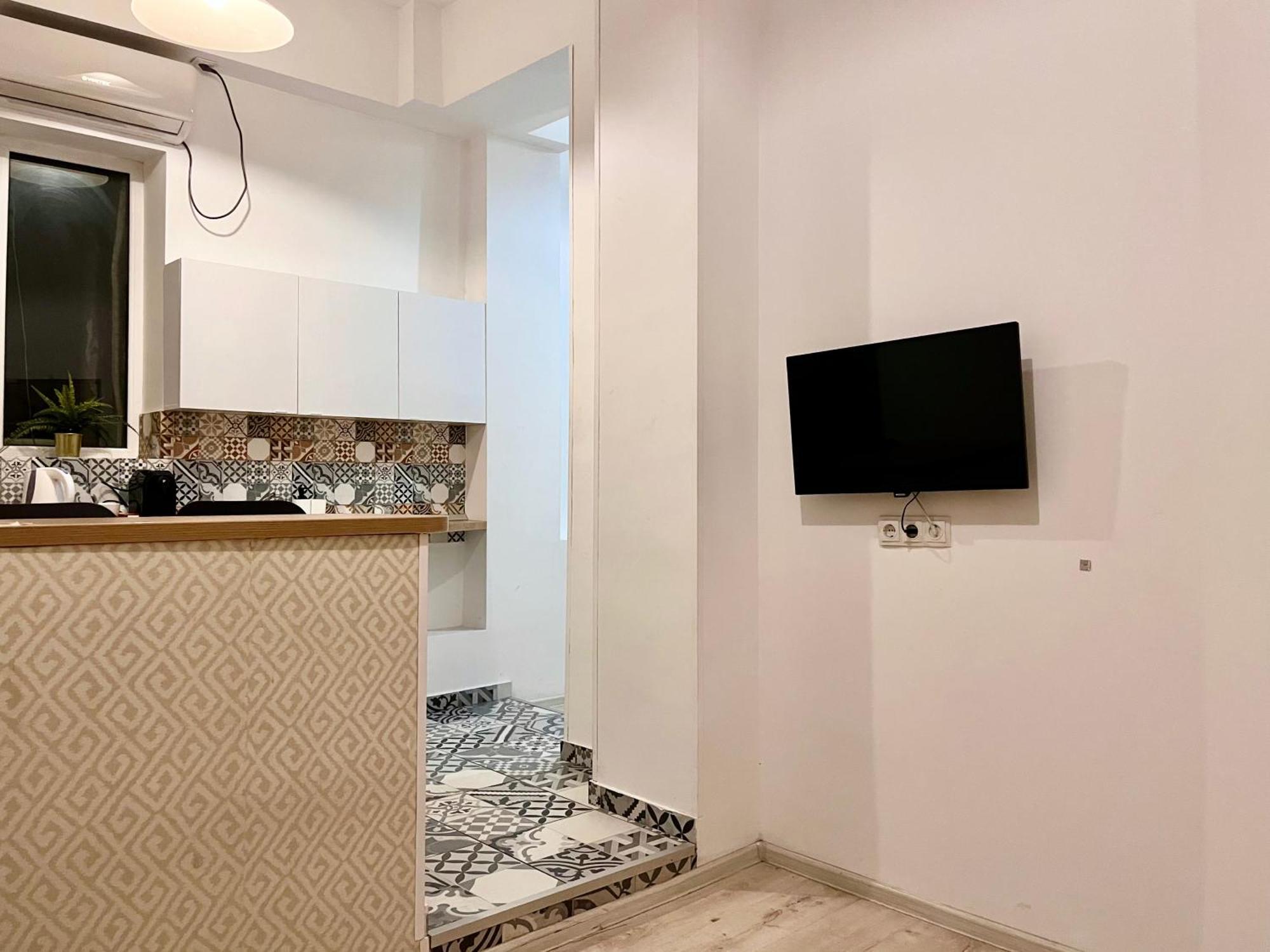 Old Town - Ultra Central Apartment Bucarest Esterno foto