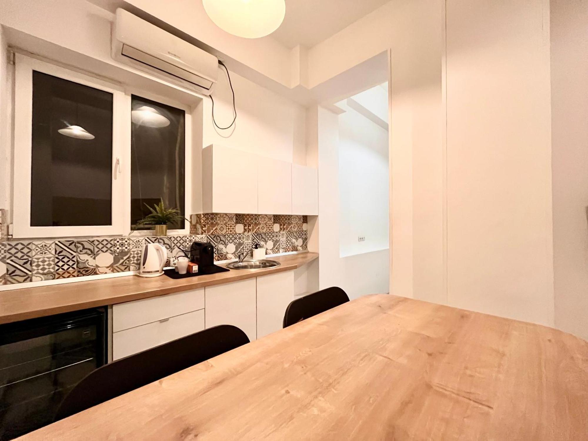 Old Town - Ultra Central Apartment Bucarest Esterno foto