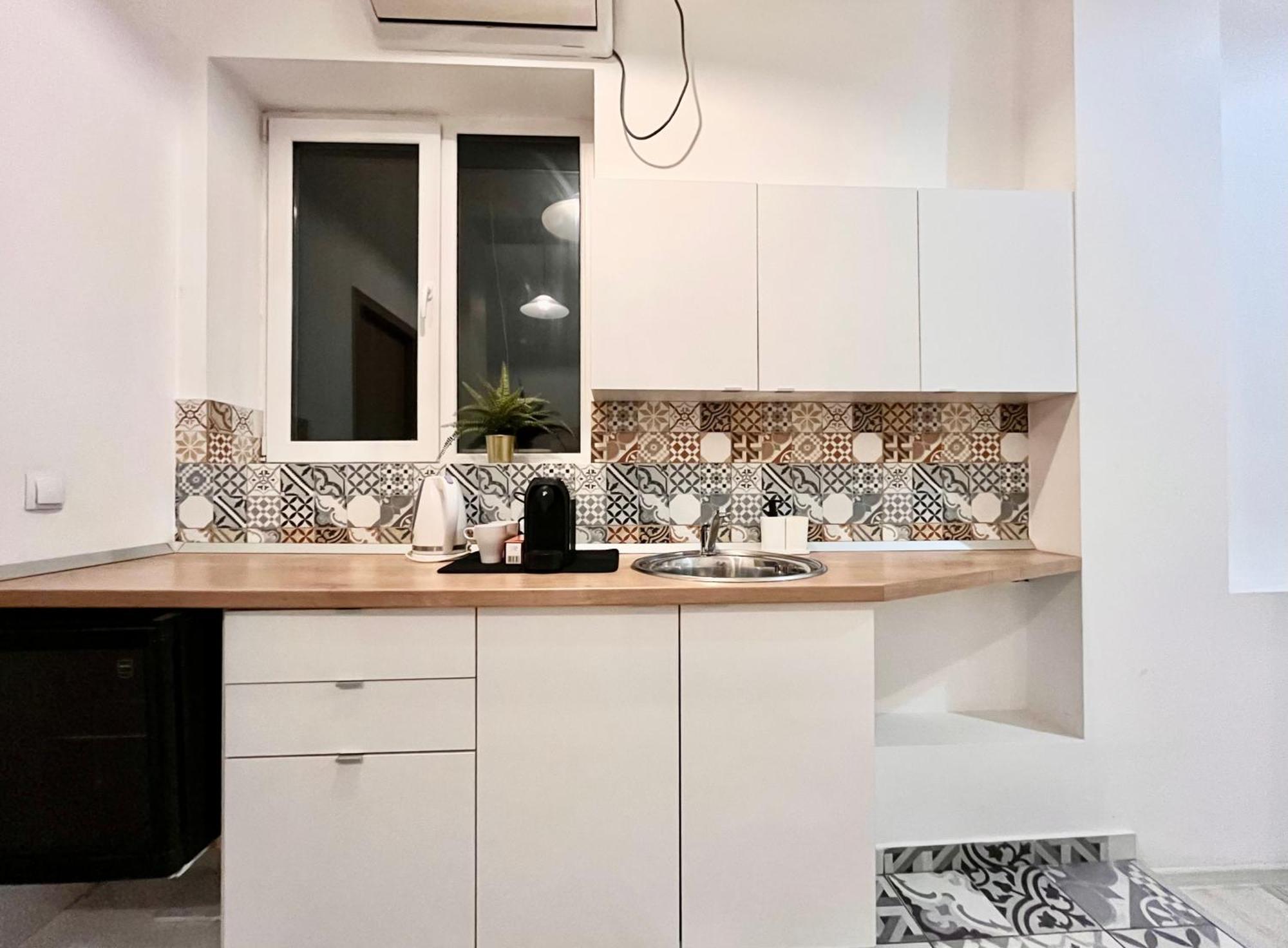 Old Town - Ultra Central Apartment Bucarest Esterno foto
