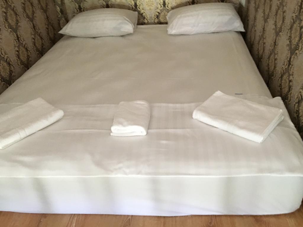Old Town - Ultra Central Apartment Bucarest Esterno foto